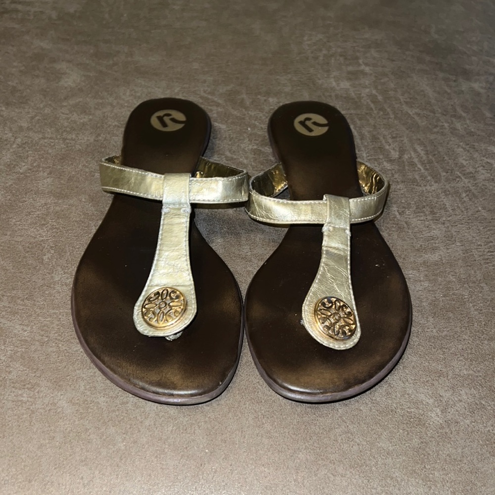 Sandals size 6